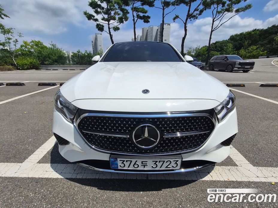 Mercedes-Benz E-Class W214 фото 3
