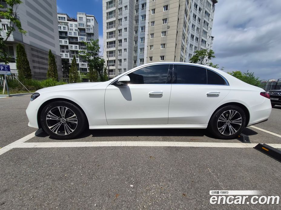 Mercedes-Benz E-Class W214 фото 5