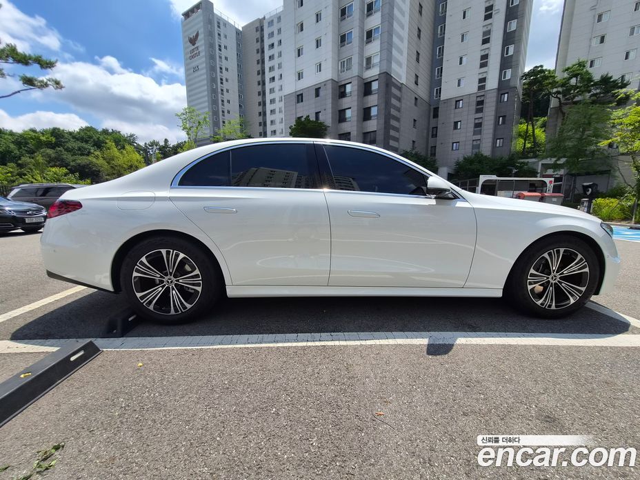 Mercedes-Benz E-Class W214 фото 6