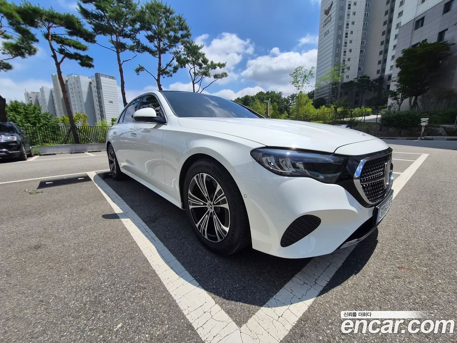 Mercedes-Benz E-Class W214 фото 10