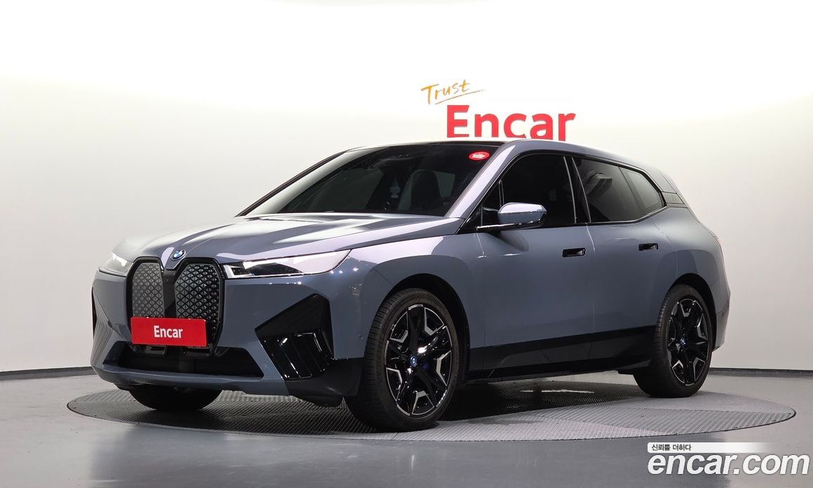 BMW iX