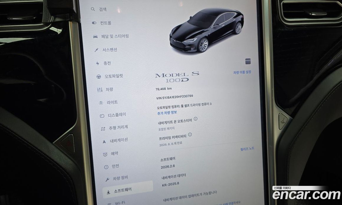 Tesla Model S фото 15