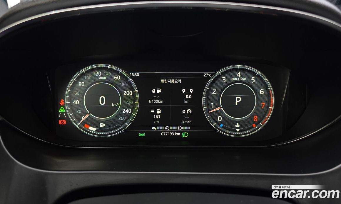 Jaguar E-PACE фото 8