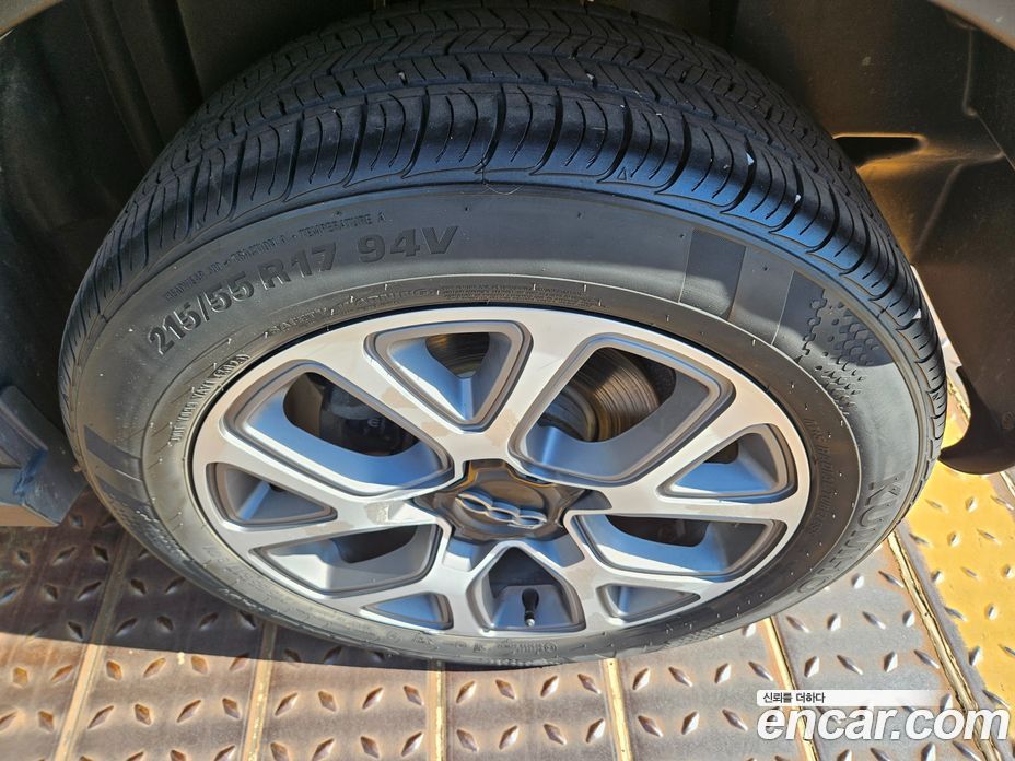 Fiat 500X фото 9