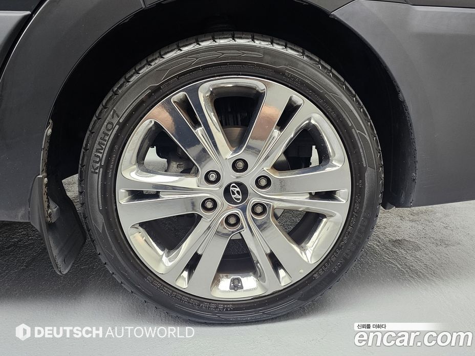 Hyundai Solati фото 5