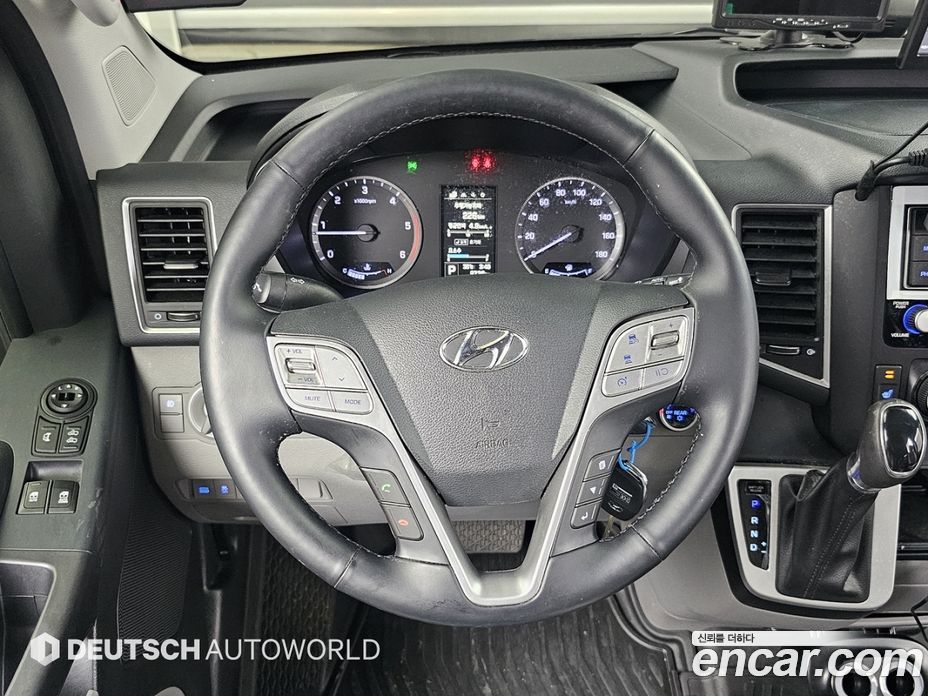 Hyundai Solati фото 13