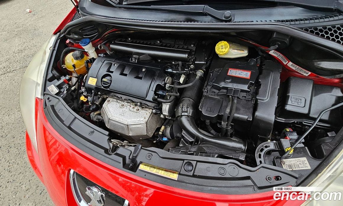 Peugeot 207CC фото 12