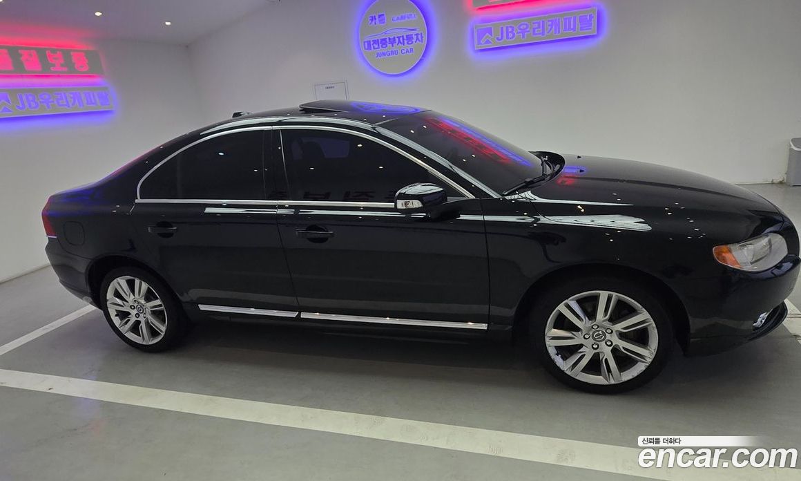 Volvo S80 фото 6