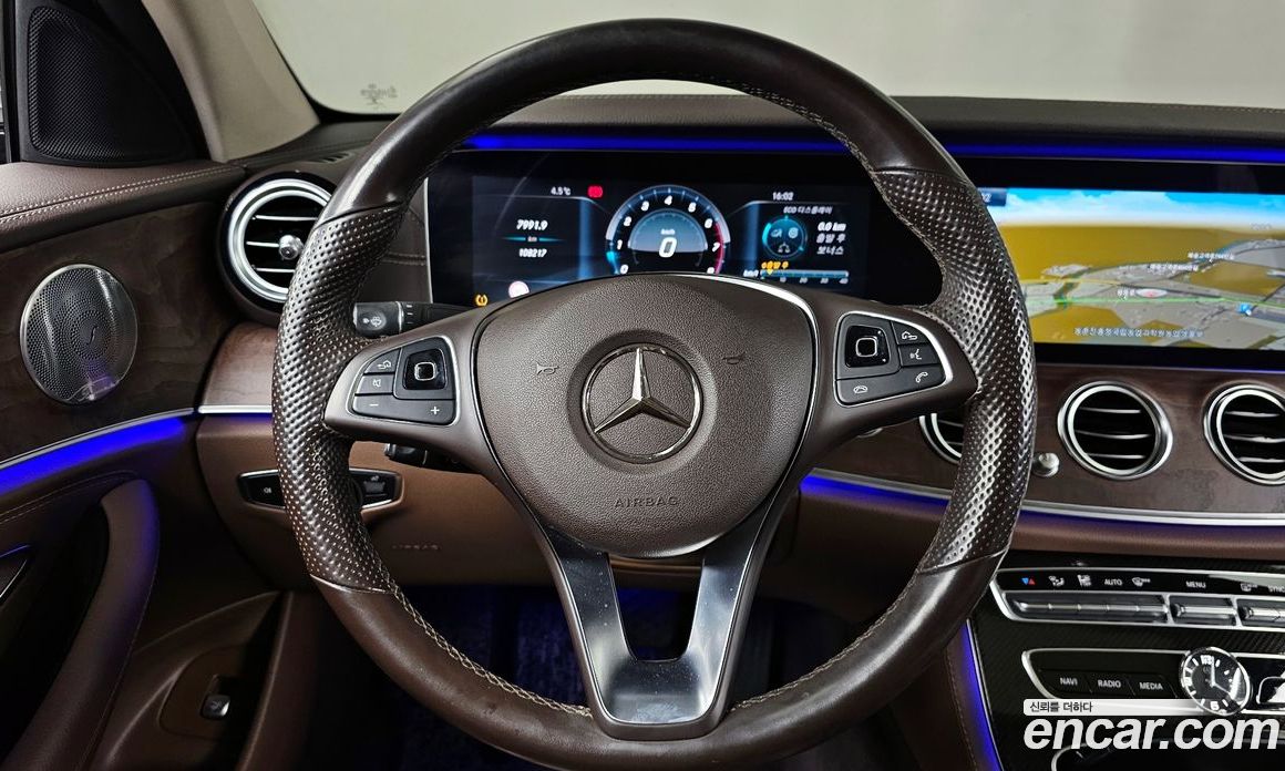 Mercedes-Benz E-Class W213 фото 13