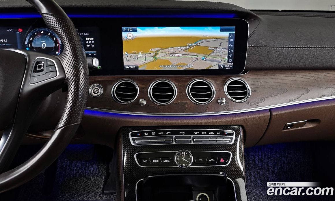 Mercedes-Benz E-Class W213 фото 15
