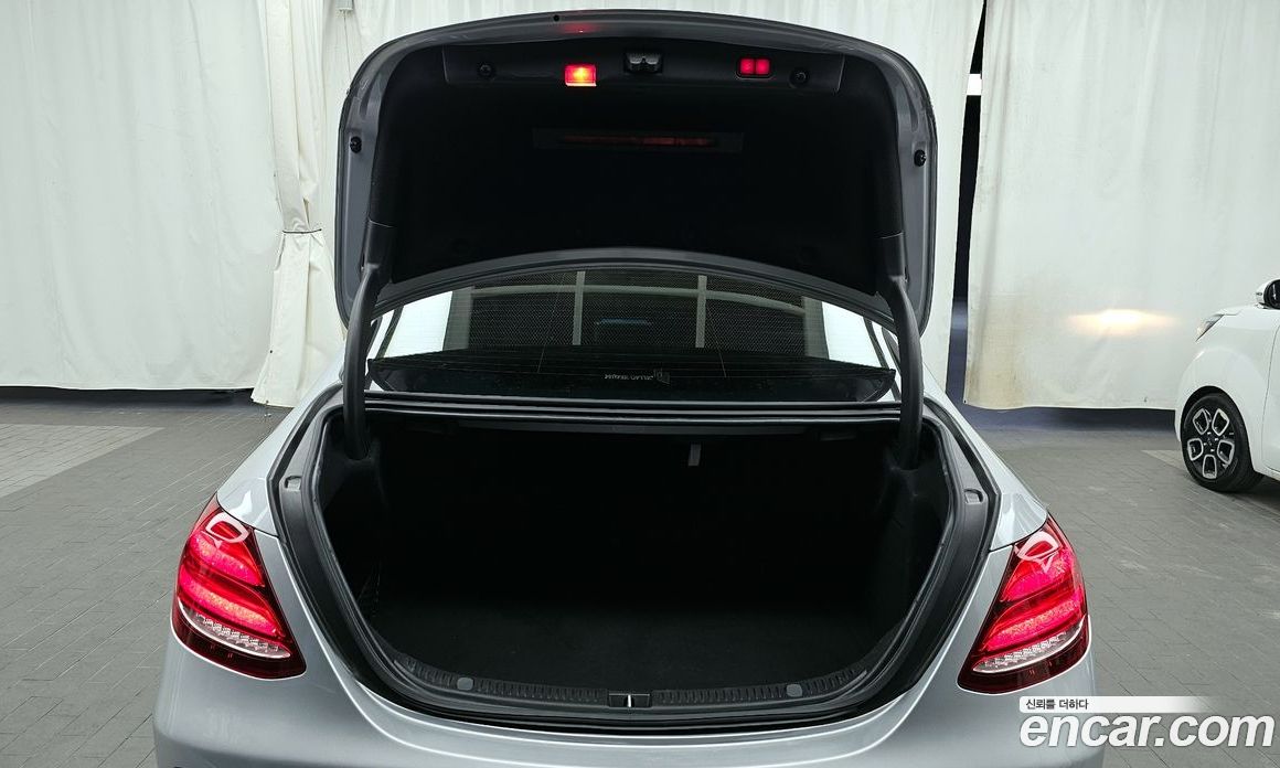Mercedes-Benz E-Class W213 фото 20