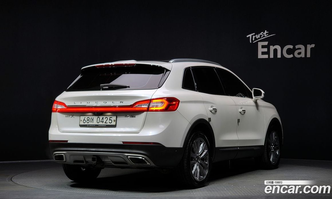 Lincoln MKX 2nd Gen фото 2