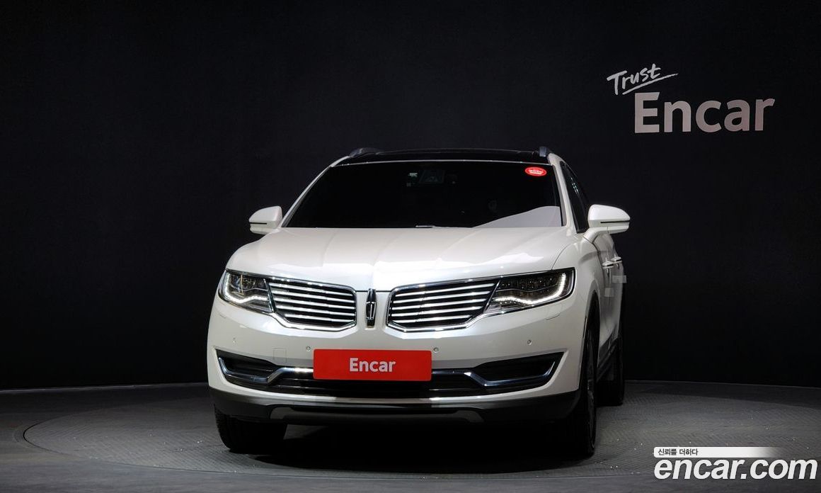 Lincoln MKX 2nd Gen фото 3