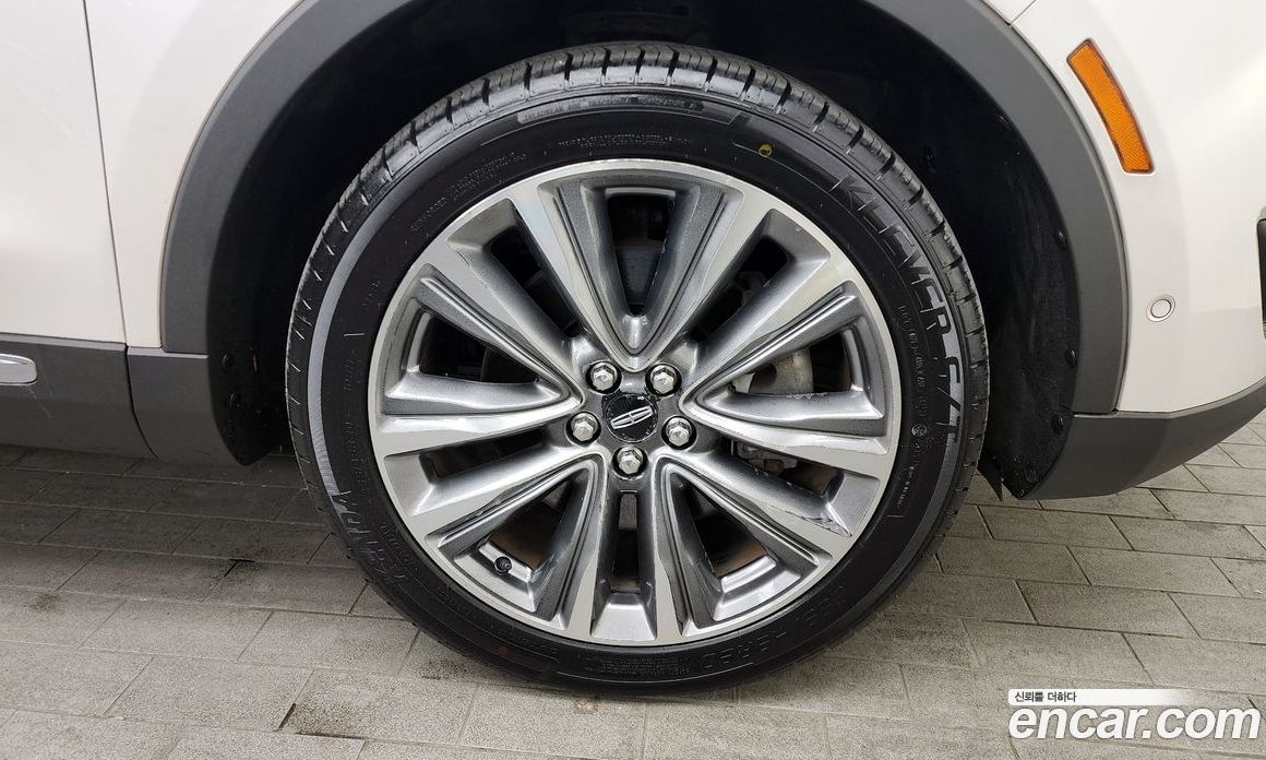 Lincoln MKX 2nd Gen фото 5