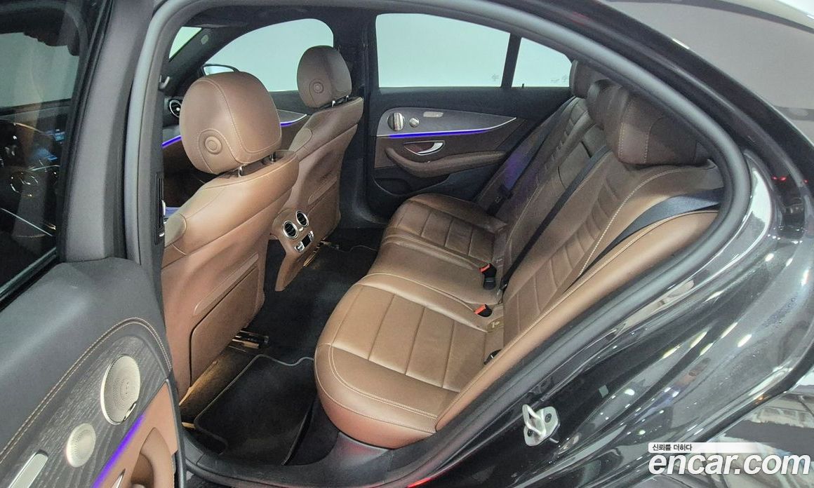 Mercedes-Benz E-Class W213 фото 10