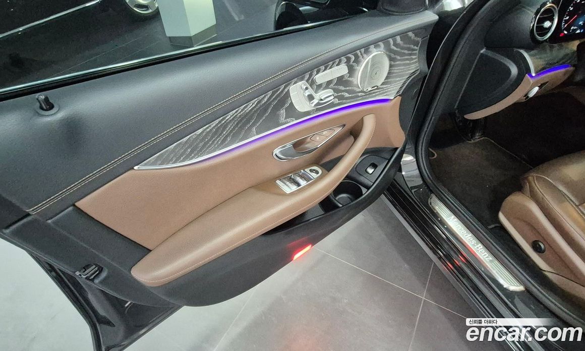 Mercedes-Benz E-Class W213 фото 15