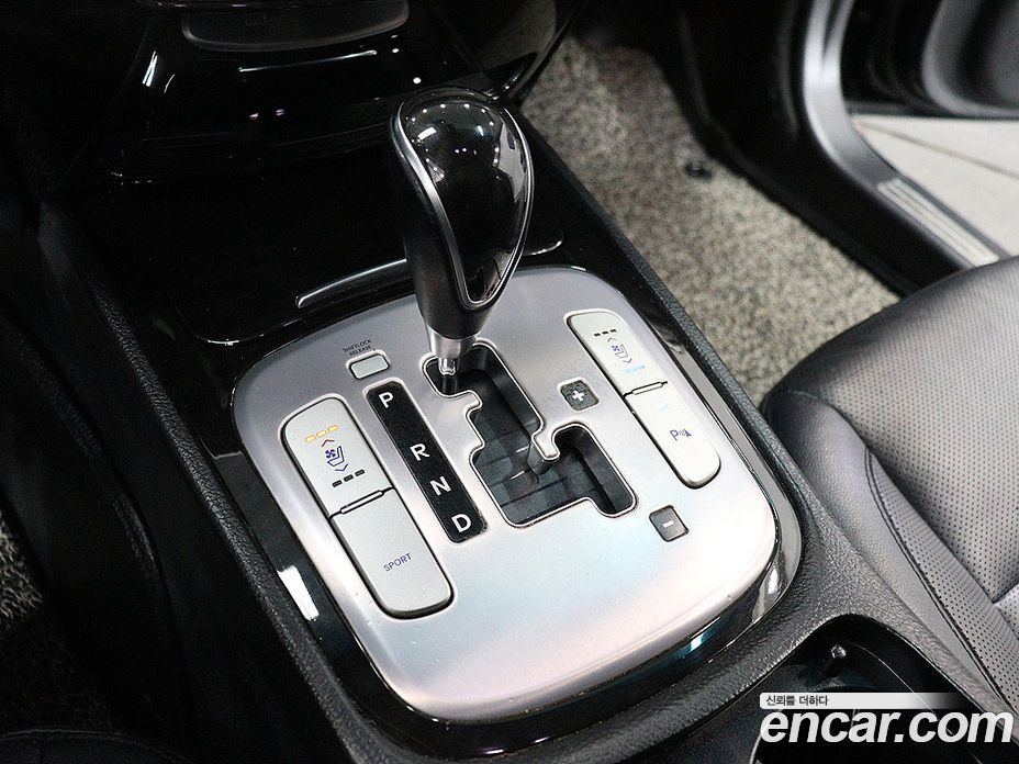 Hyundai Genesis фото 13