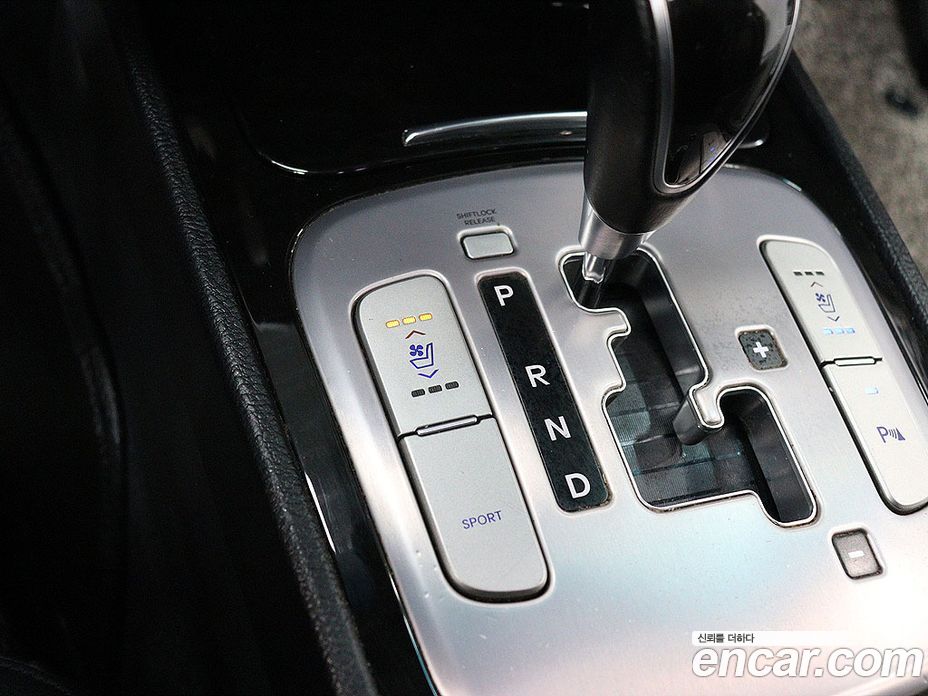 Hyundai Genesis фото 14