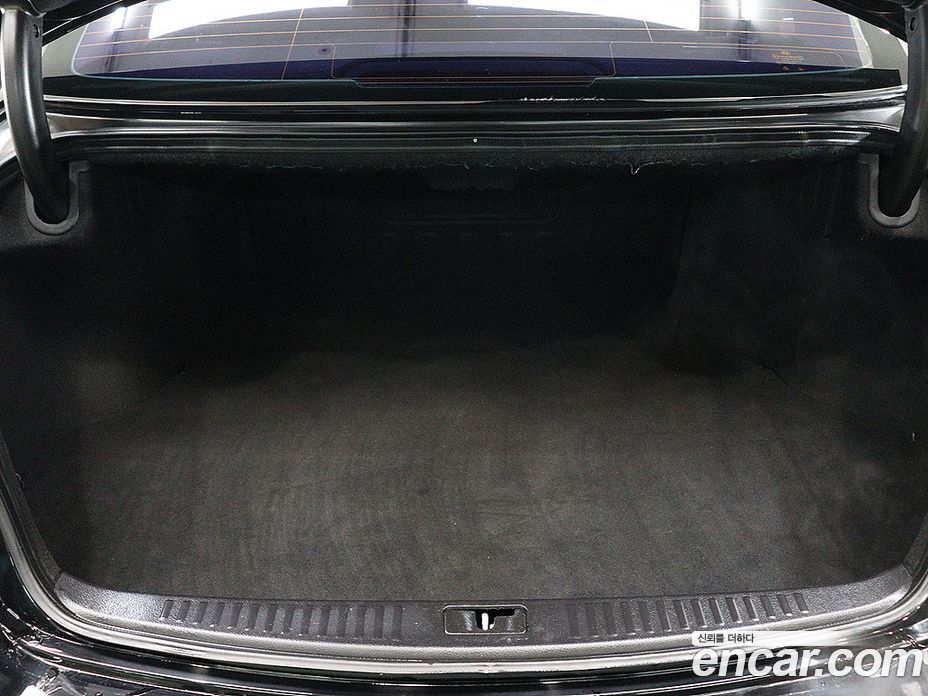 Hyundai Genesis фото 18