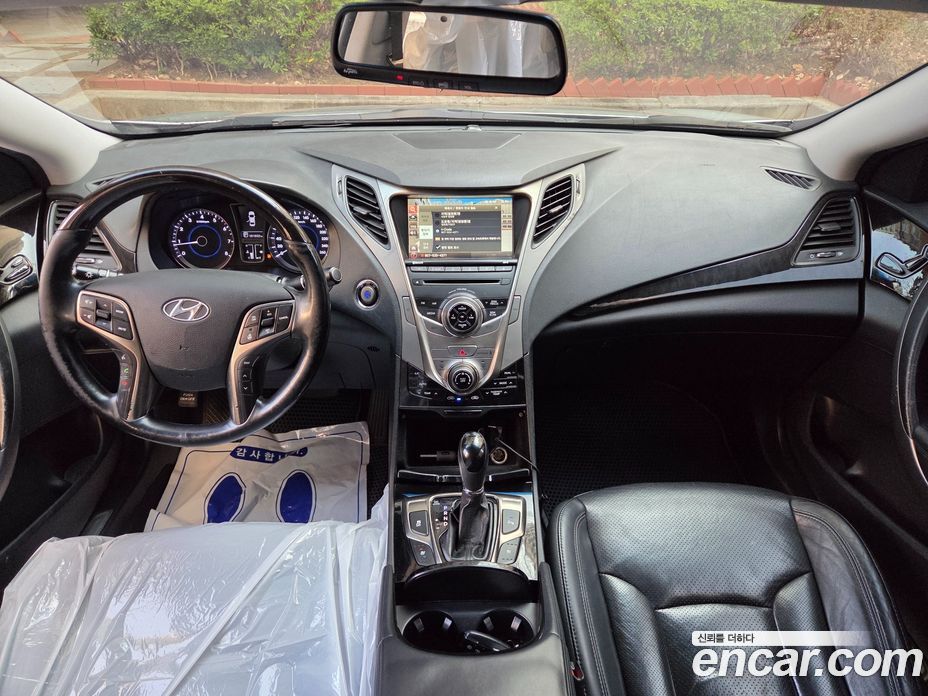 Hyundai Grandeur (HG) фото 11
