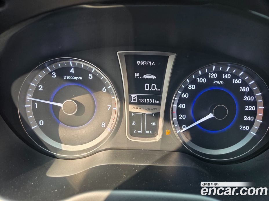 Hyundai Grandeur (HG) фото 13