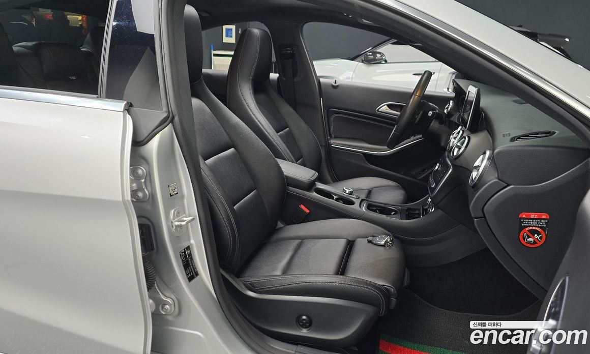 Mercedes-Benz CLA-Class C117 фото 10