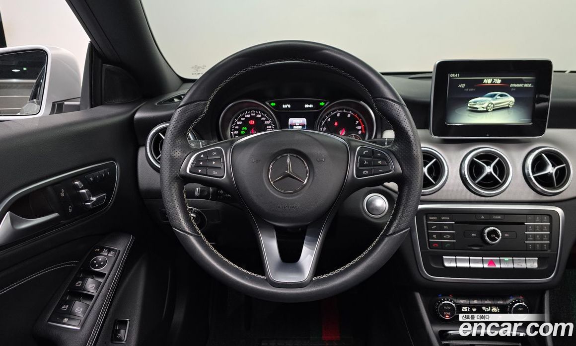 Mercedes-Benz CLA-Class C117 фото 13