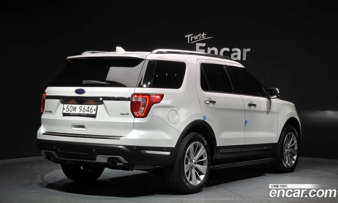 Ford Explorer 5th Gen фото 2