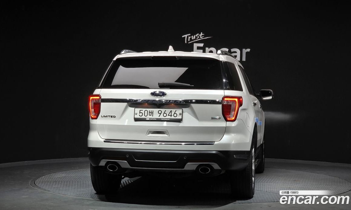 Ford Explorer 5th Gen фото 4