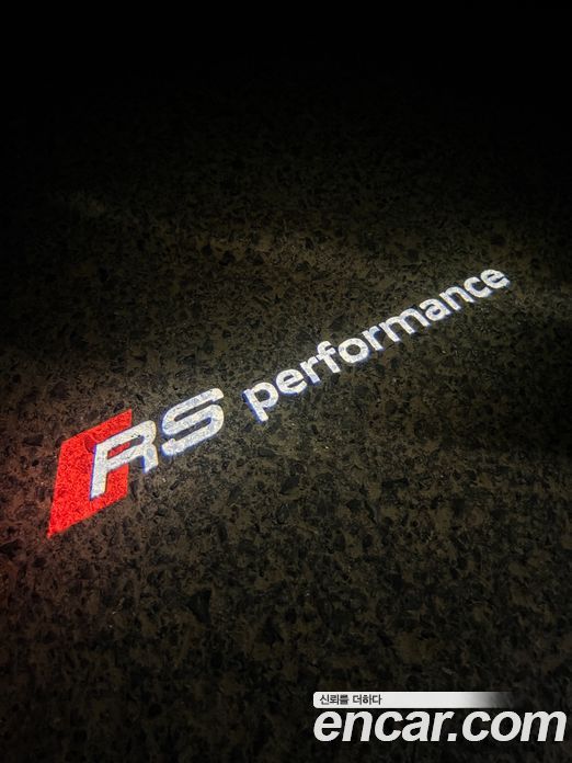 Audi RS3 (8Y) фото 15