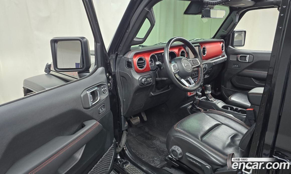 Jeep Wrangler (JL) фото 10
