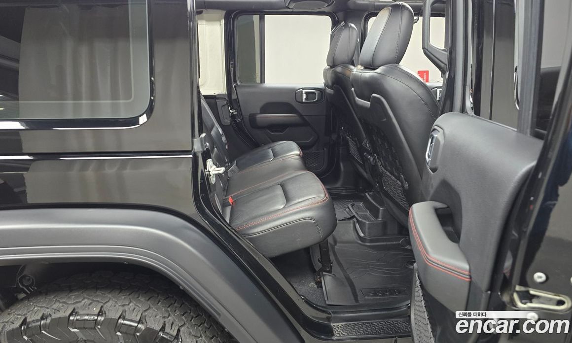 Jeep Wrangler (JL) фото 12
