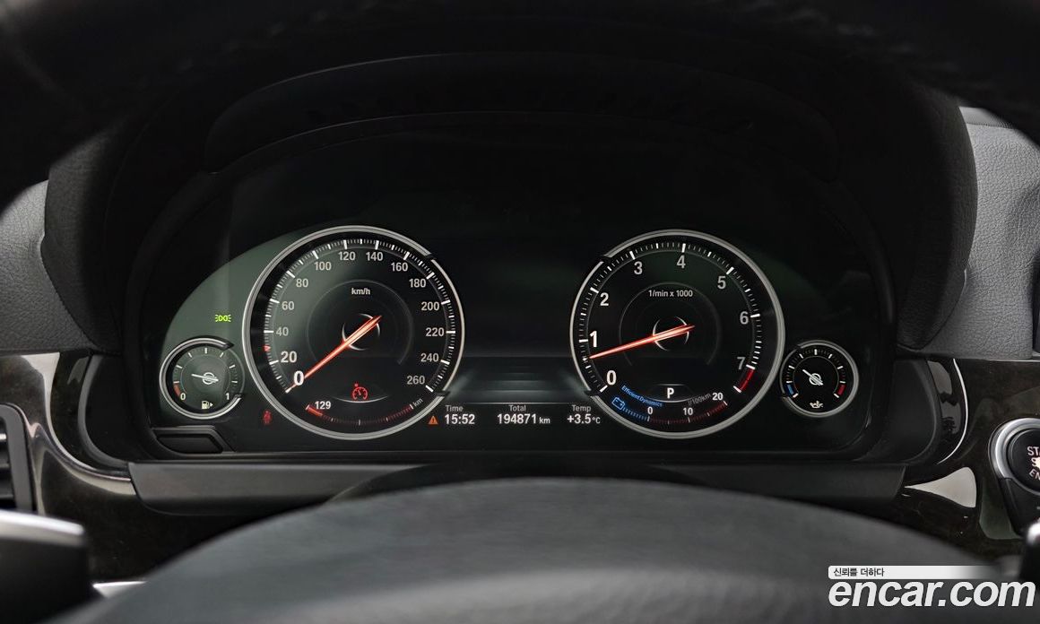 BMW 6-Series (F12) фото 8