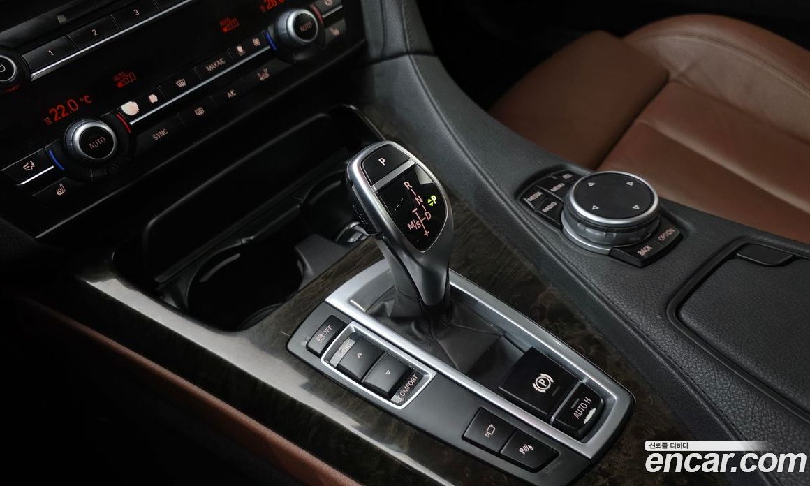 BMW 6-Series (F12) фото 9