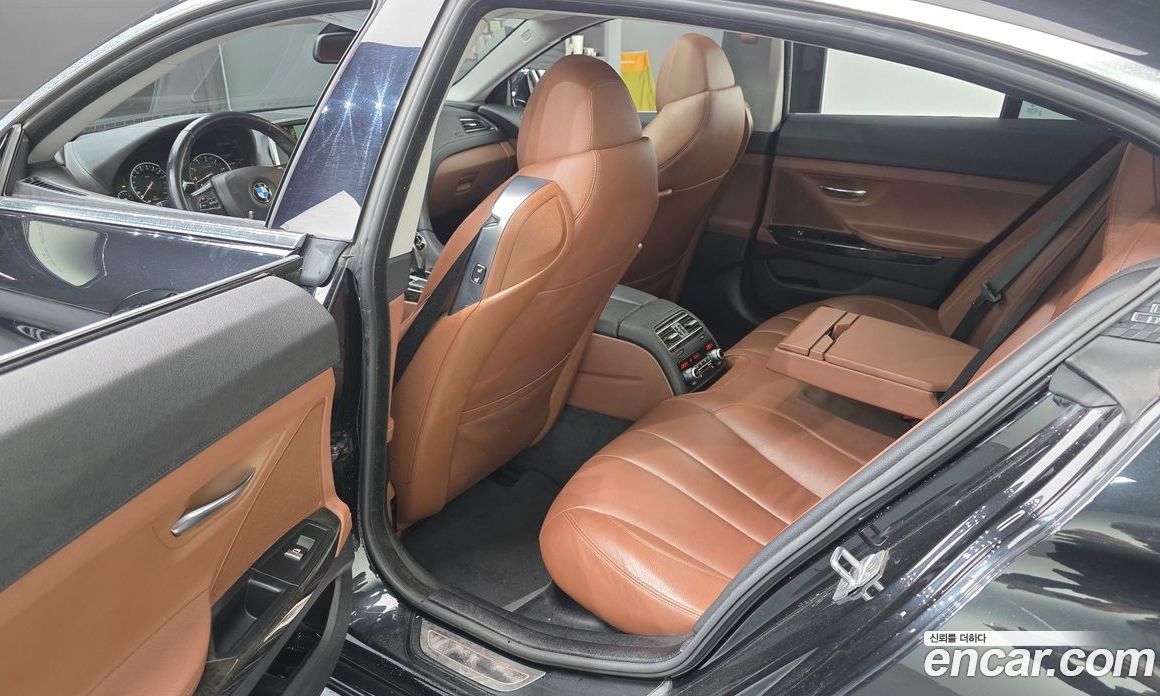 BMW 6-Series (F12) фото 11