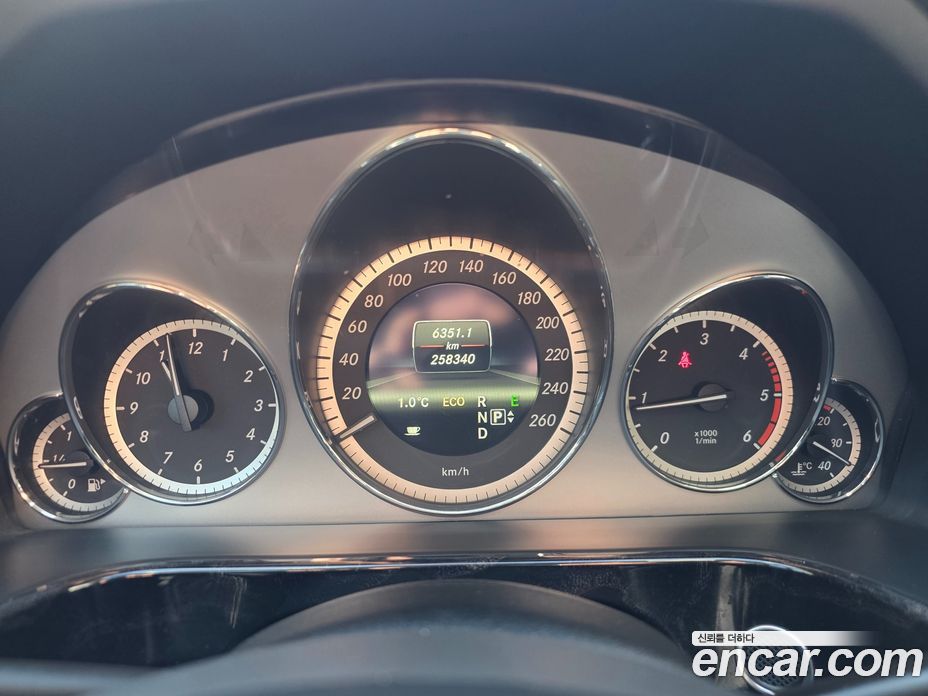 Mercedes-Benz E-Class W212 фото 9