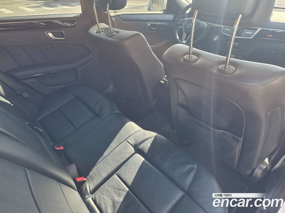 Mercedes-Benz E-Class W212 фото 17