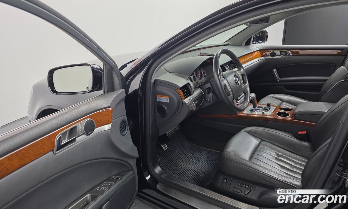Volkswagen Phaeton фото 12
