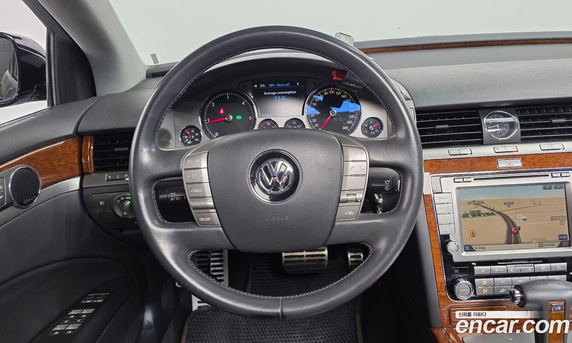 Volkswagen Phaeton фото 15