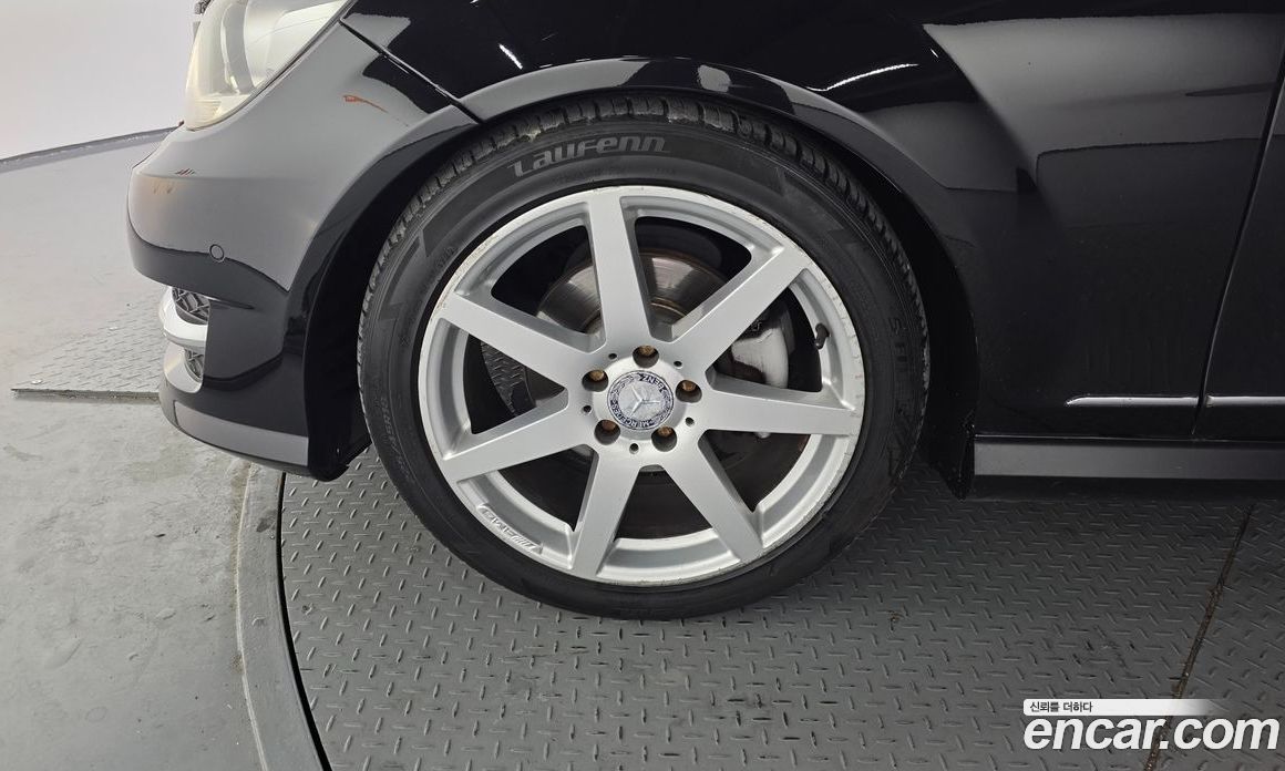 Mercedes-Benz C-Class W204 фото 5