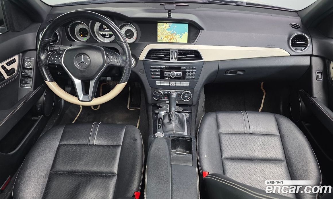 Mercedes-Benz C-Class W204 фото 7