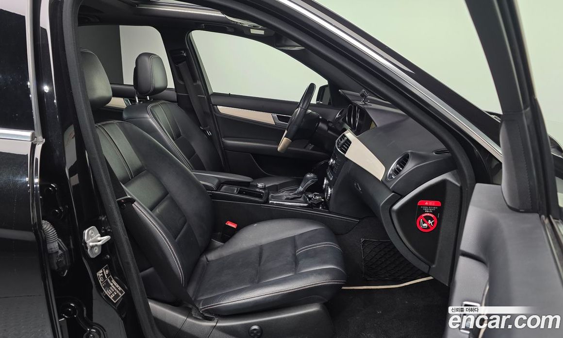 Mercedes-Benz C-Class W204 фото 10