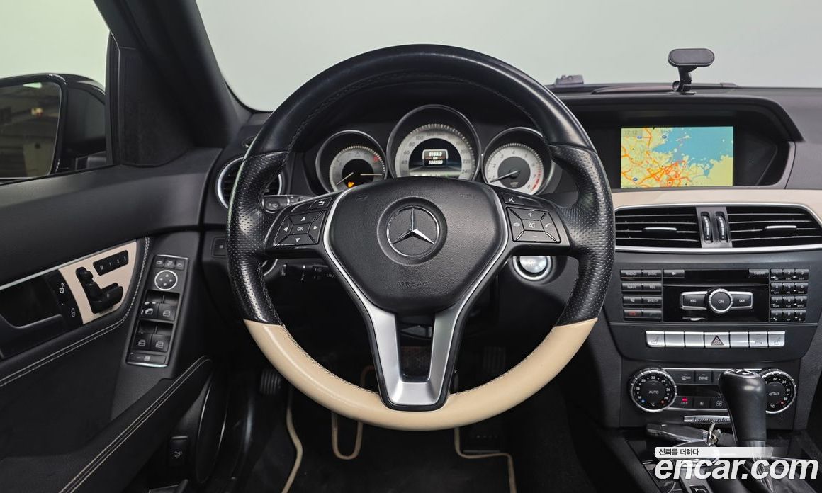 Mercedes-Benz C-Class W204 фото 13