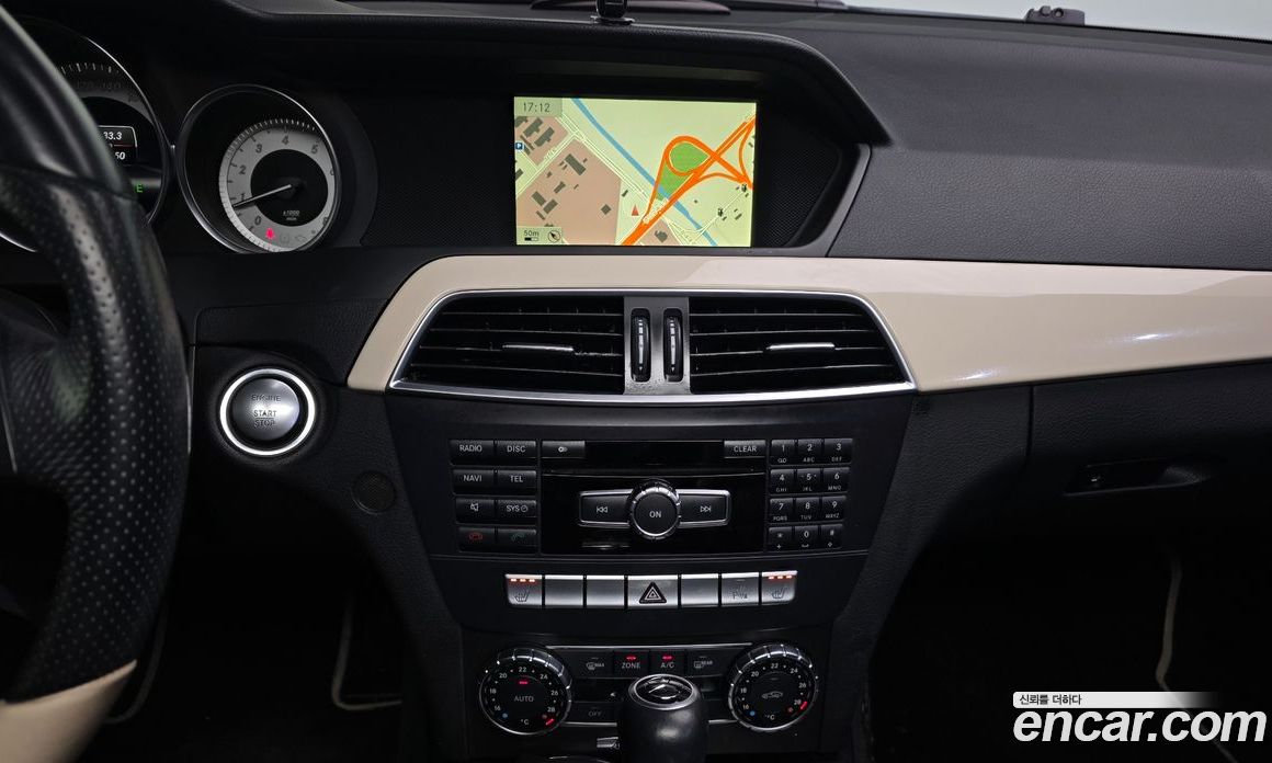 Mercedes-Benz C-Class W204 фото 14