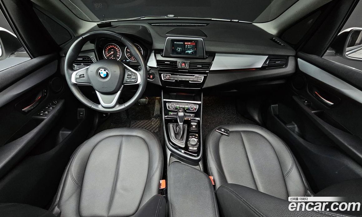 BMW 2-Series (F45) фото 7