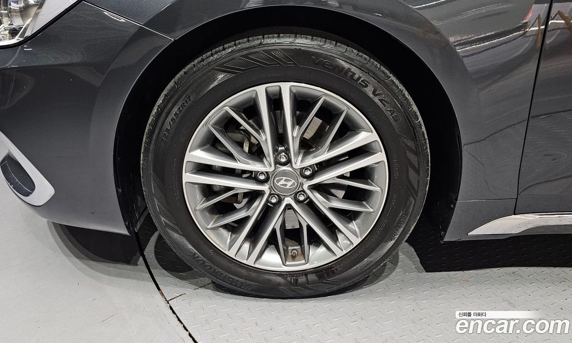 Hyundai Grandeur (IG) 6th Gen фото 5