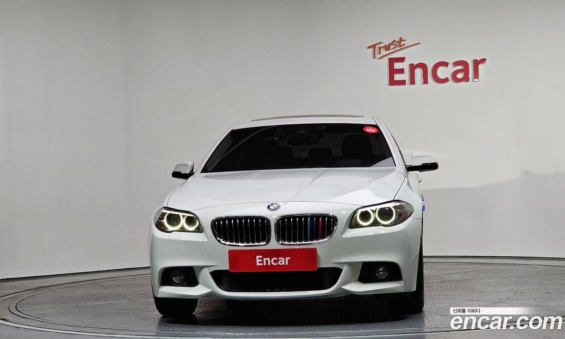 BMW 5-Series (F10) фото 3