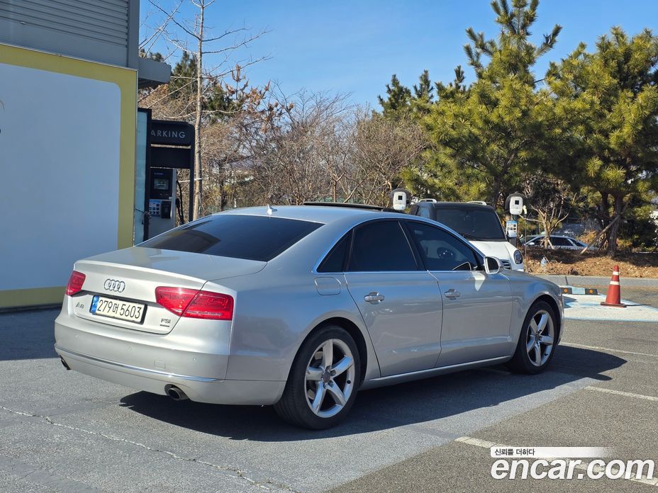 Audi A8 (D4) фото 2