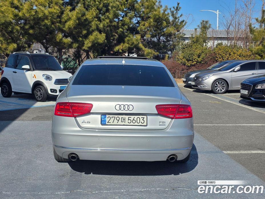 Audi A8 (D4) фото 4