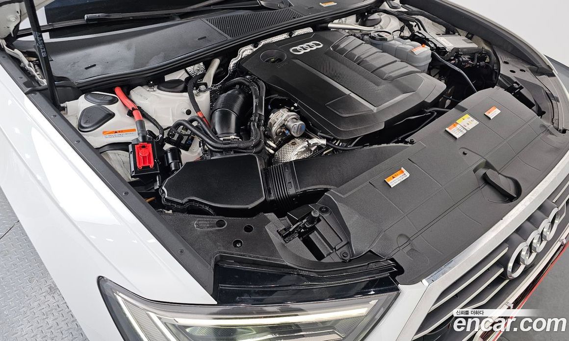 Audi A6 (C8) фото 6
